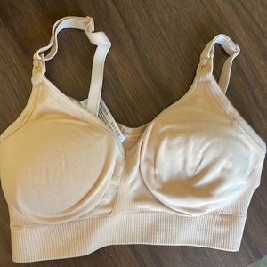 Bravadol XS nursing bra super comfy
